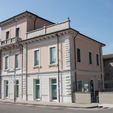 Palazzo Di Primavera Guest House Caprino Veronese Extérieur photo